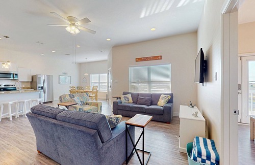 Rockport House | Lovely Coral Reef Getaway w/Pool & Playground