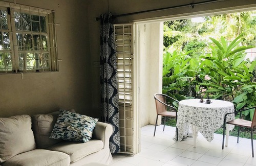Rockley Cottage | Lovely cottage close to the beach.