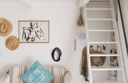 Sassari House | Lovely cottage with sea views, walking distance from beaches: Casa Ginepro