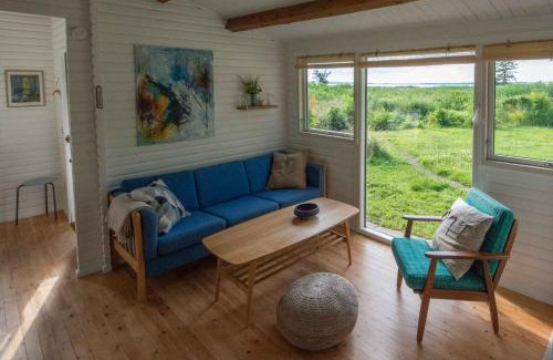 Holbaek House | Lovely Cottage With Wilderness Bath And View