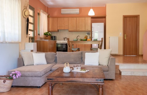 Nea Tirintha House | Lovely Country House near Nafplio