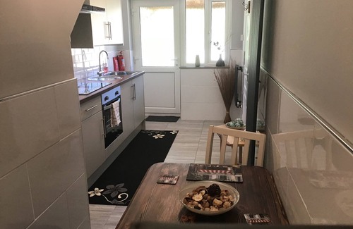 Quenington Apartment | Lovely country location close to Cotswolds, Fairford, Cirencester , Wiltshire