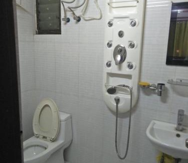 Chinar Park House | Lovely couple friendly guest house