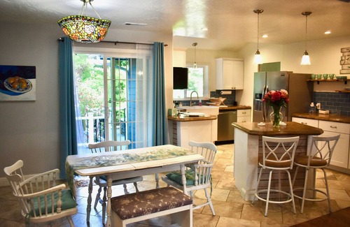 Brookings House | Lovely Craftsman Beach House in downtown, close to everything!