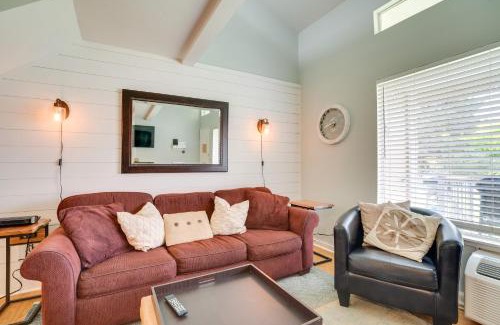 Quincy Apartment | Lovely Crescent Bar Condo with Community Amenities!