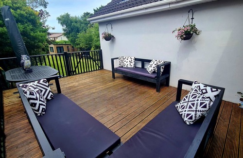 Bangor House | Lovely Detached Family House in Seaside Town