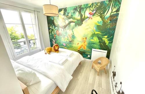 Magny-le-Hongre Villa | Lovely Disney House