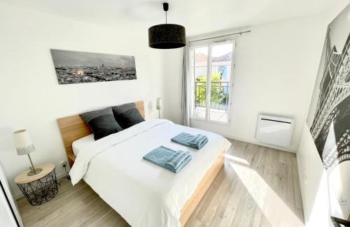 Magny-le-Hongre Villa | Lovely Disney House