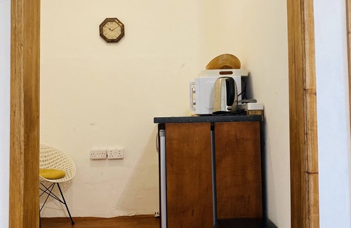 Osu Klottey Apartment | Lovely Escape Home