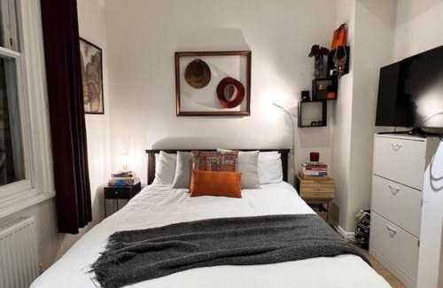 West Kensington Apartment | Lovely flat near Holland Park