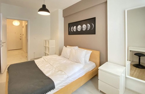 Uludag Apartment | Lovely Flat with Balcony near Metro in Eyupsultan