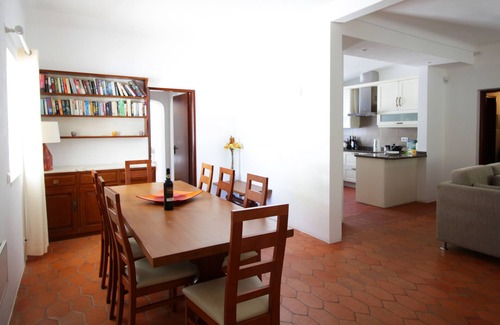 Carvoeiro Villa | Lovely Four Bedroom Villa With Large Private Gated Pool - Free Wifi and Aircon