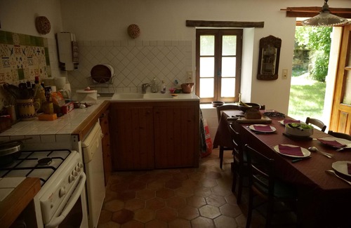 Saint-Gervais-sur-Roubion Other | Lovely restored farmhouse in Provence surrounded by sunflowers & vineyards