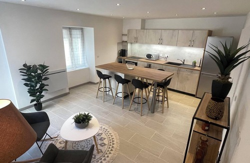 Saint-Nazaire-le-Desert House | Lovely renovated and equipped street house in the heart of the village