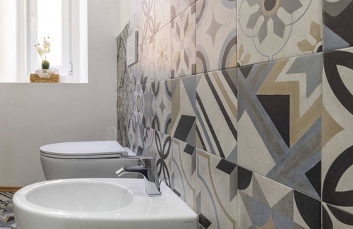 Trieste City Centre Apartment | Lovely Guest-room★Private bathroom★Free Wifi