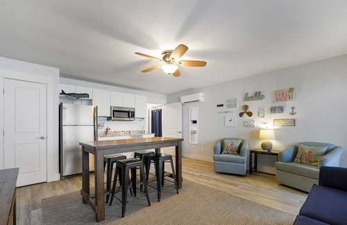 Crystal Beach House | Lovely Gulf Front Condo in Crystal Beach with Community Pool!