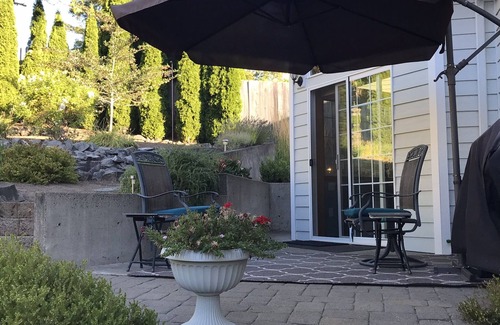 Corvallis House | Lovely Hillside Home