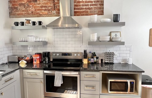 Diamond Hill Condo | Lovely Historic downtown 2 BR