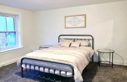 Williamsport House | Lovely Historic Williamsport Home-ArtizanSt-RmA