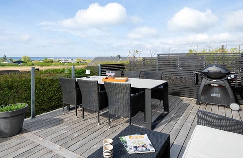 Karrebksminde House | Lovely holiday home with sea view