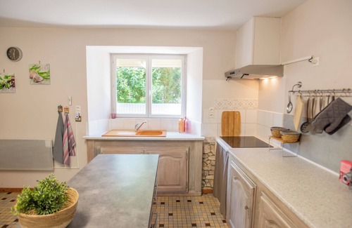 Sarlat-la-Caneda House | Lovely holiday home with private pool and views