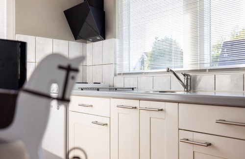 Lauwersoog House | Lovely holiday home, quiet location by the sea