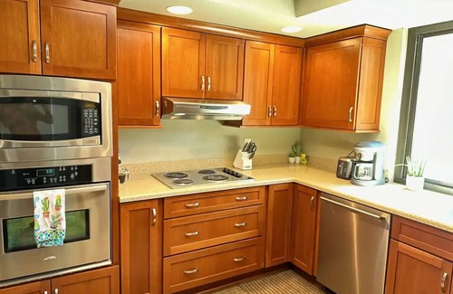 Camelback Mountain View Estates Villa | Lovely Home 2 BR/2BA Scottsdale, 3 heated Pools & Hot Tubs, EV charging