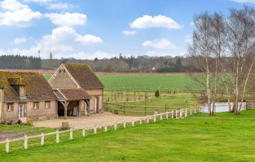 Les Baux-de-Breteuil House | Lovely Home In Les Baux De Breteuil