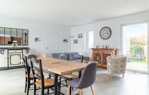 Saint-Brevin-les-Pins House | Lovely Home In Saint-Brevin-Les-Pins