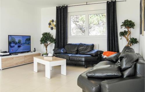 Saint-Germain-sur-Ay House | Lovely Home In Saint-Germain-Sur-Ay