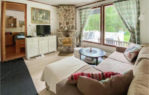 Orkelljunga Municipality House | Lovely Home In Örkelljunga With Kitchen