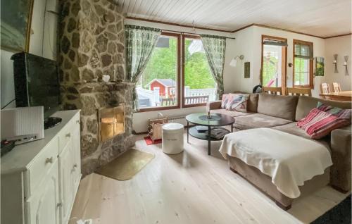 Orkelljunga Municipality House | Lovely Home In Örkelljunga With Kitchen