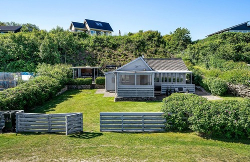 Allingabro House | Lovely home in Allingåbro with kitchen