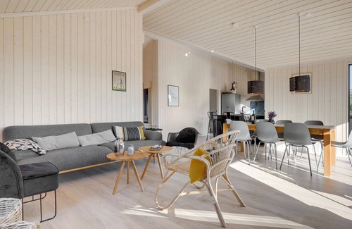 Sandkaas House | Lovely home in Allinge with WiFi