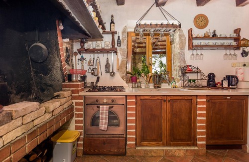 Banjol House | Lovely home in Banjol with sauna