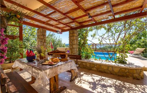Banjol House | Lovely Home In Banjol With Sauna