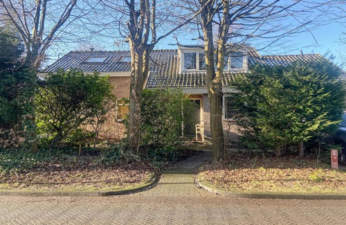 Bergen House | Lovely home in Bergen with WiFi