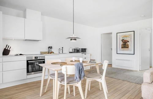 Bogense House | Lovely home in Bogense with house sea view