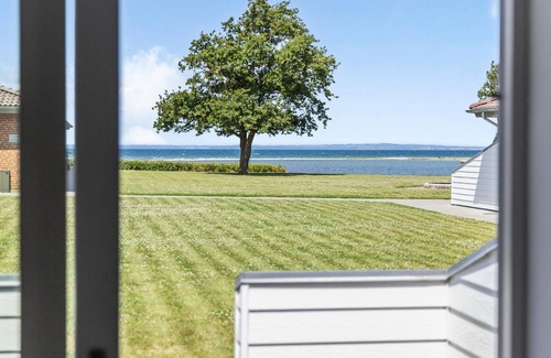 Bogense House | Lovely home in Bogense with house sea view