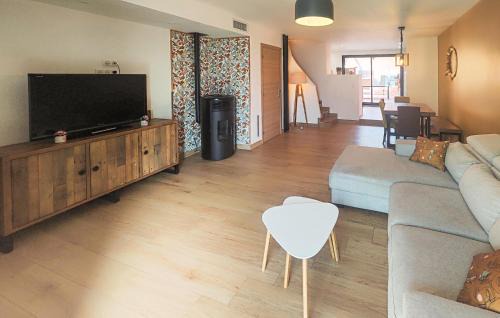 Cebazan House | Lovely Home In Cébazan With Wifi