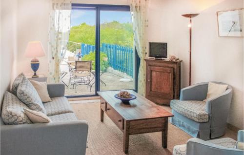 Sene House | Lovely Home In Cadouarn With Wifi