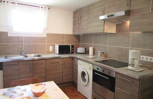 Calvi House | Lovely home in Calvi with kitchen