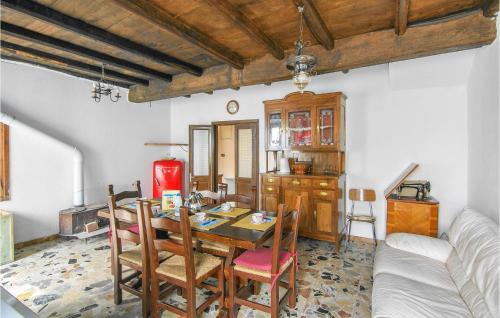 Codivilla House | Lovely Home In Codivara With Wifi
