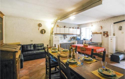 Codivilla House | Lovely Home In Codivara With Wifi