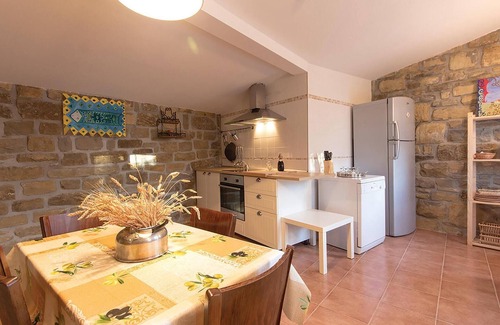 Koper House | Lovely home in Gracisce