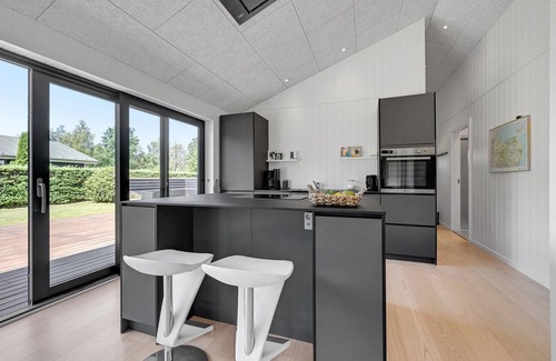 Grenaa House | Lovely home in Grenaa with WiFi