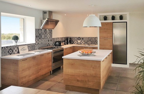 Kerlouet House | Lovely home in Guisseny