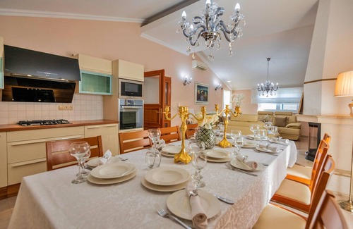 Imotski House | Lovely home in Imotski with sauna