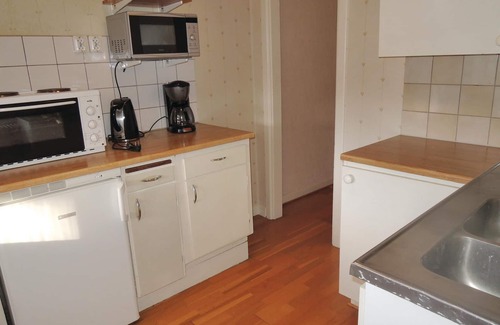Ljung House | Lovely home in Ljung with lake view