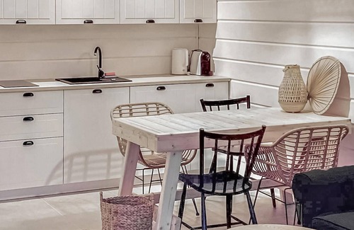 Mielno House | Lovely home in Mielno with WiFi